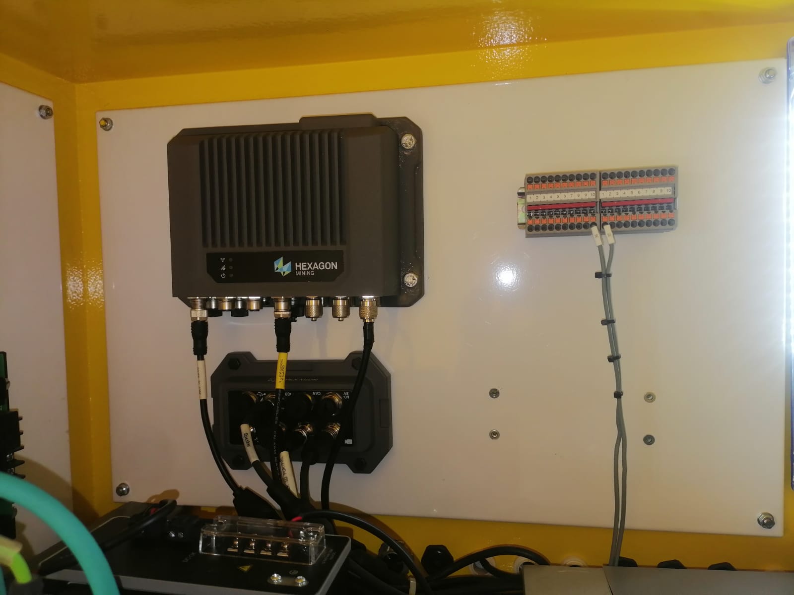 Hexagon Mining Control System